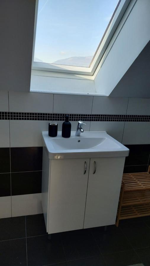 Apartma Samo Apartment Kranj Bagian luar foto
